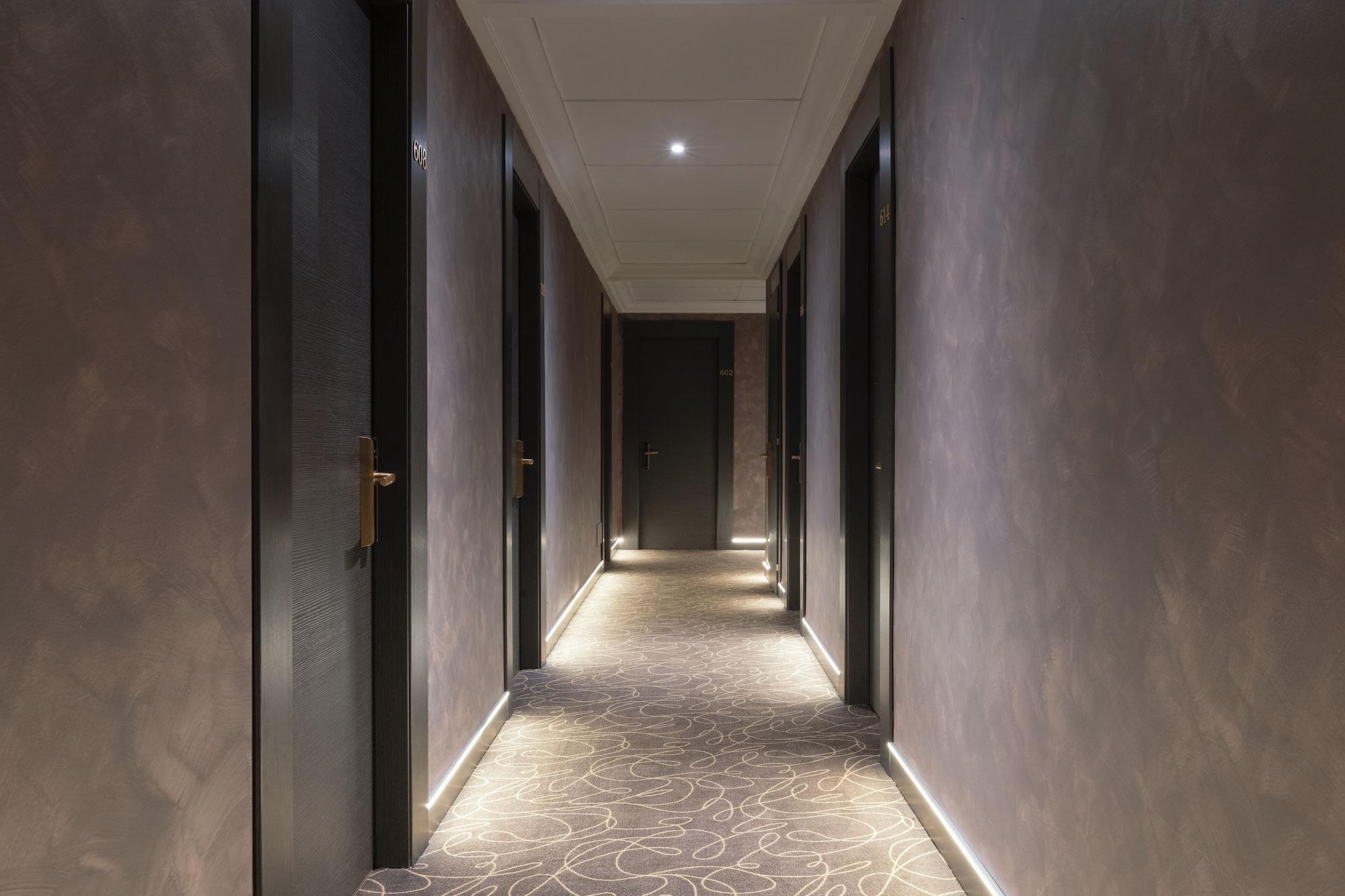 Mokinba Hotels King Milano Esterno foto