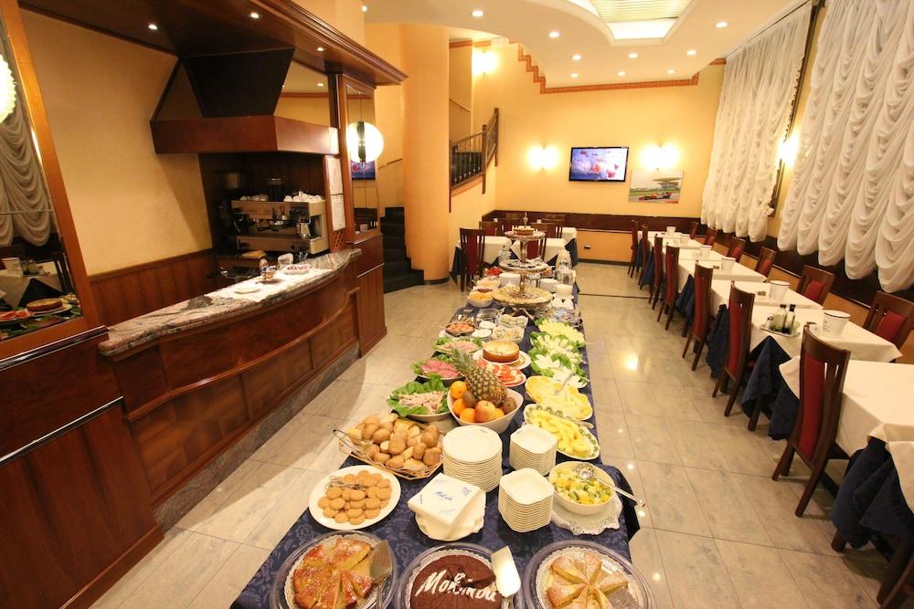 Mokinba Hotels King Milano Esterno foto